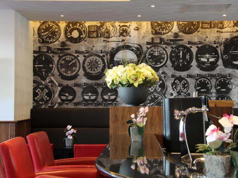 Bastion Amsterdam Airport 4*